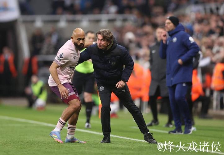 前教练：姆贝乌莫万能型选手，阿莫林的343阵型完美适配